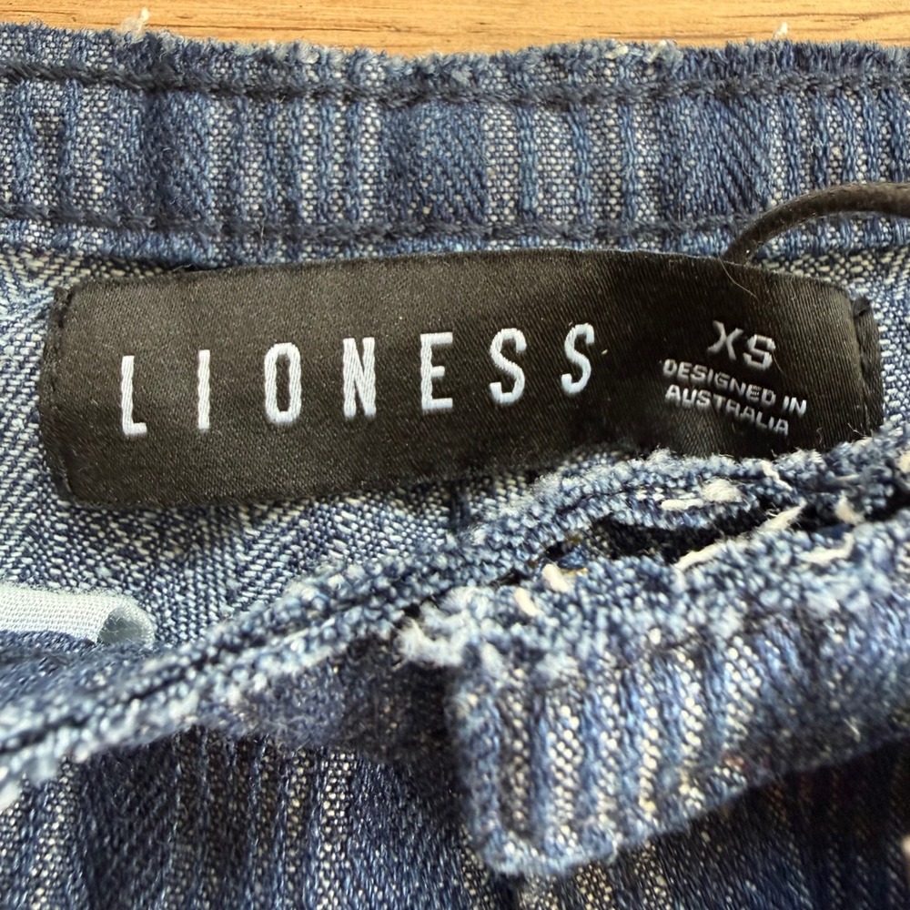 Lioness Charismatic Pinstripe Denim Set Corset Top S and Flare Jeans XS Blue - Picture 5 of 16